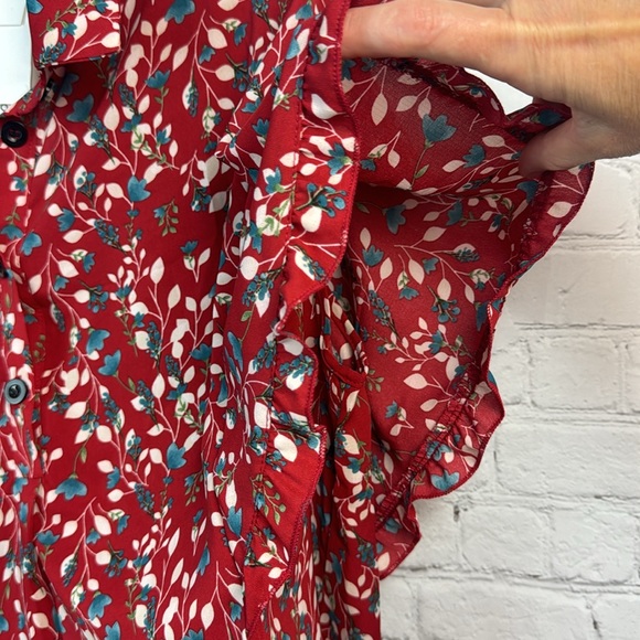 BloomChic Red Floral Ruffle Sleeve Button Top Plus Size 1X - Picture 5 of 7